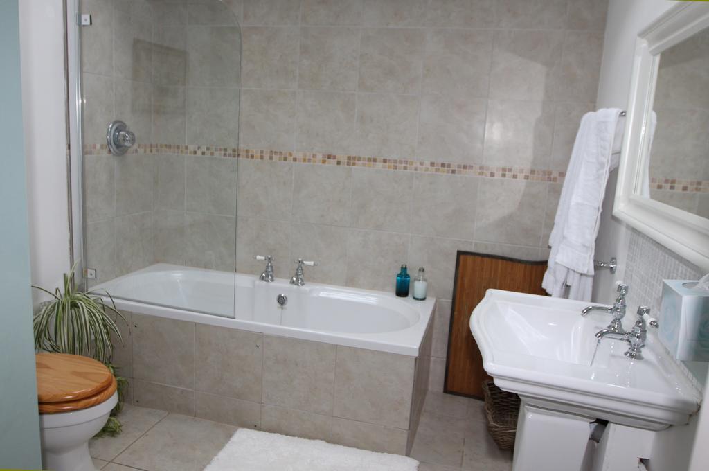 Little Dane Court Bed & Breakfast Tenterden Room photo